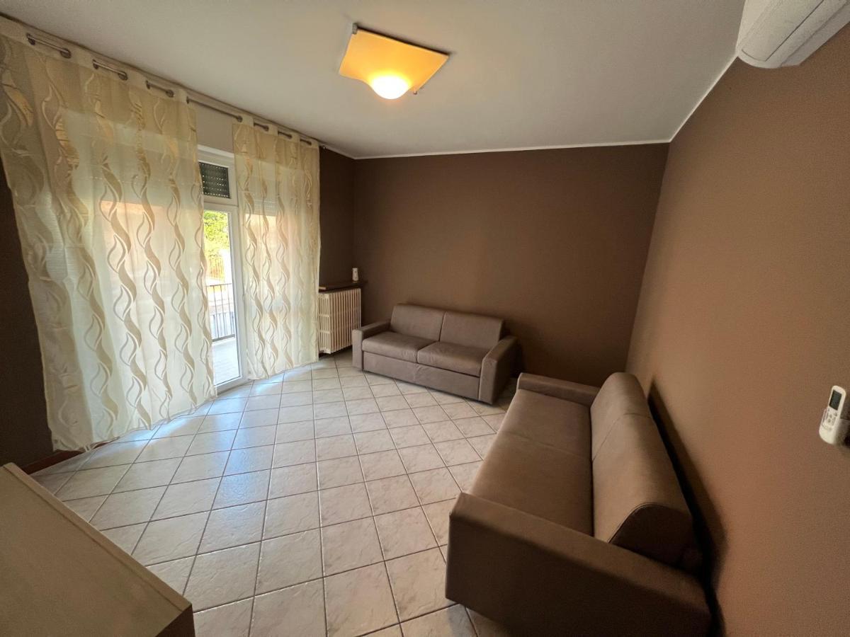 Orio Relax 24H Airport 1 - 3 Minute From Arrival By Bus Apartment Бергамо Екстериор снимка